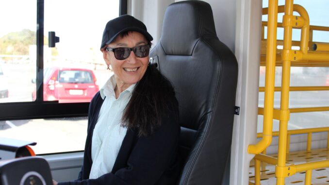 TRANSPORT - Airport Express driver Sandy