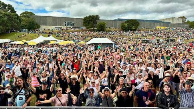 EVENTS - Kapiti Classic crowd
