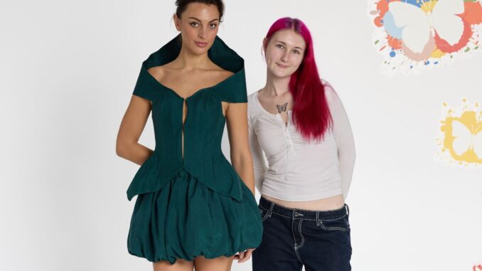 YOUTH - Freja and model top pic
